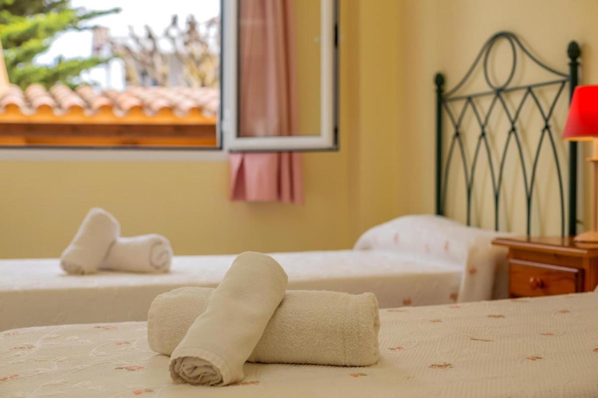 Villa Francisca Sa Caleta Bagian luar foto